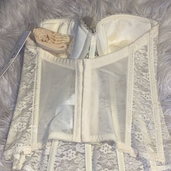 Dominique's Intimate Apparel Corset - Picture 3 of 9
